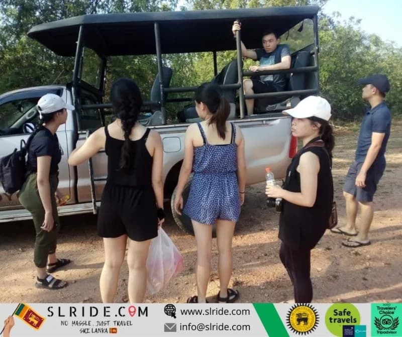 Group of travelers boarding the safari jeep at Yala